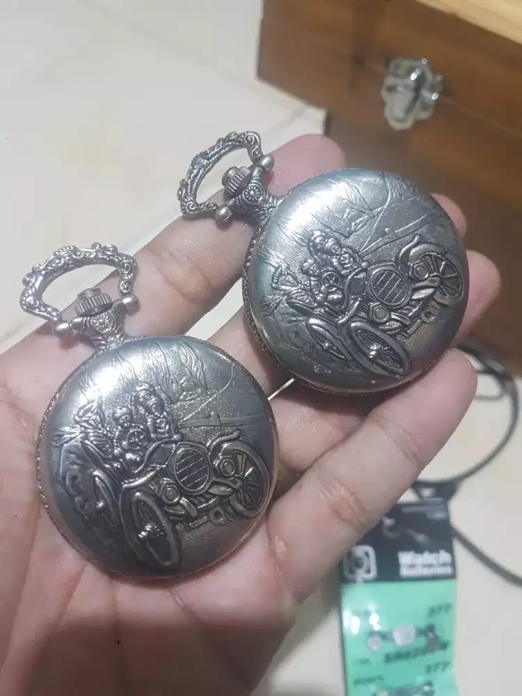 jam saku eropa bahan