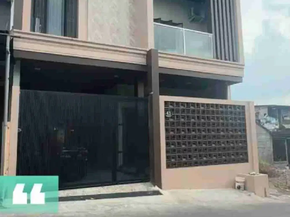 Rumah 3 Lt Rooftop di Jl Dadapan Raya, Sendangmulyo Tembalang