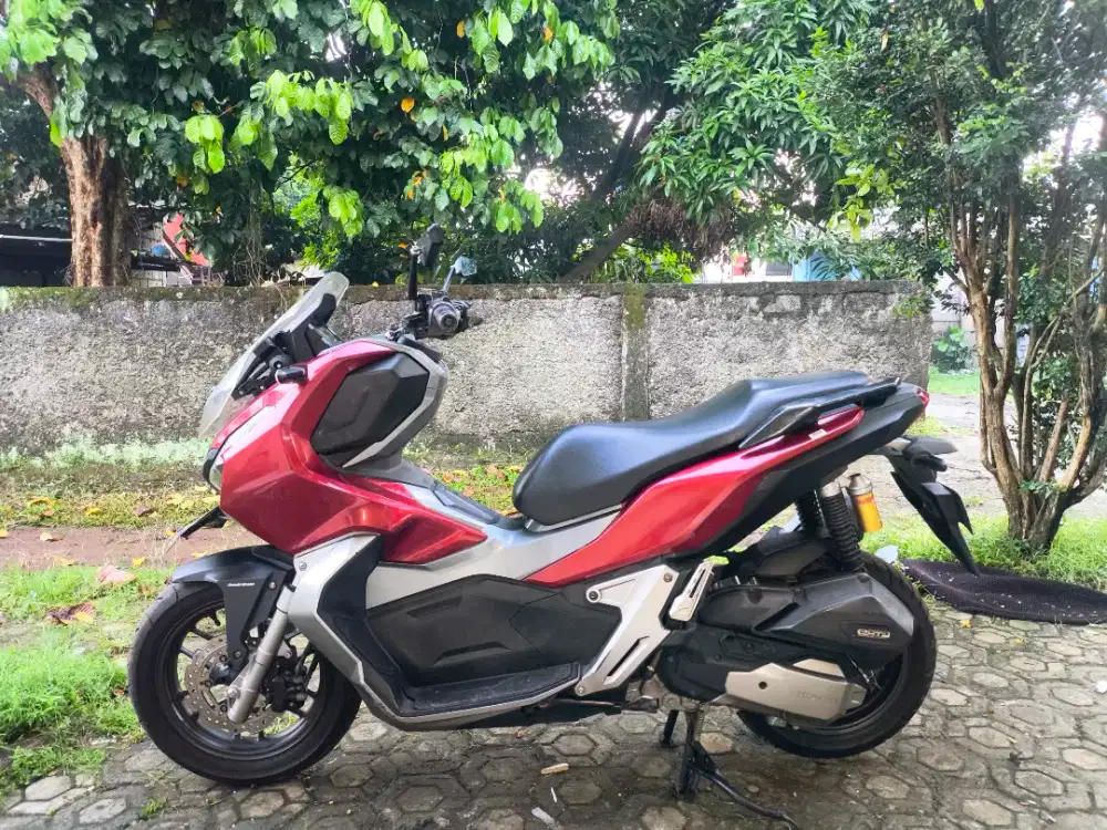 Honda ADV CBS LOW KM