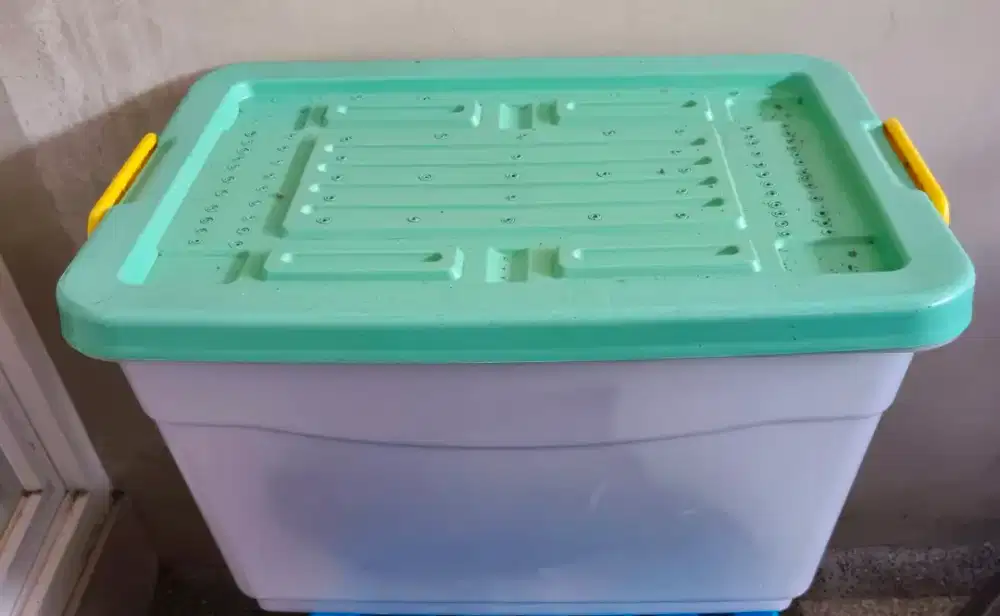 Container Lion Star 82 Liter