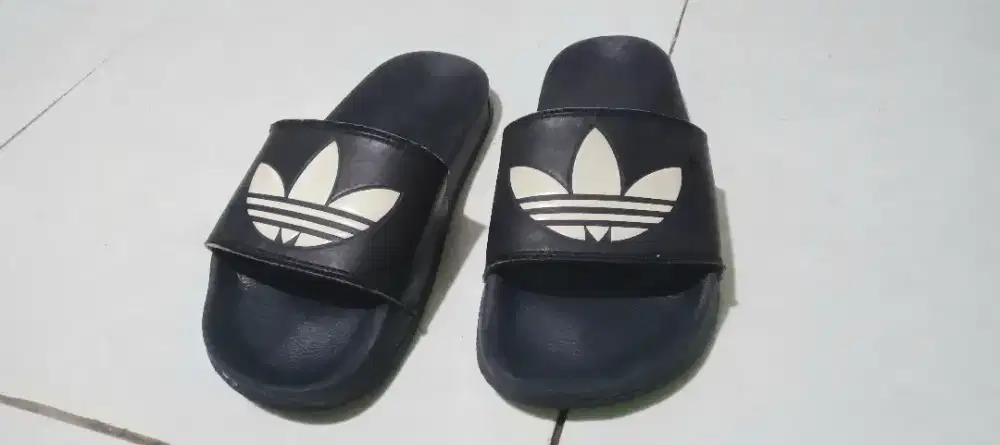 Sandal Adidas Original Ukuran 41