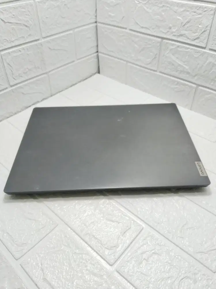 Lenovo Slim 3 Ram 4 GB SSD 256 GB Siap Pakai
