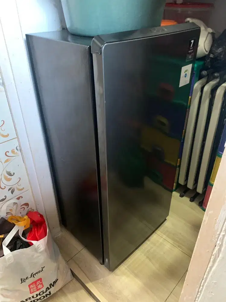 Kulkas AQUA 1 pintu