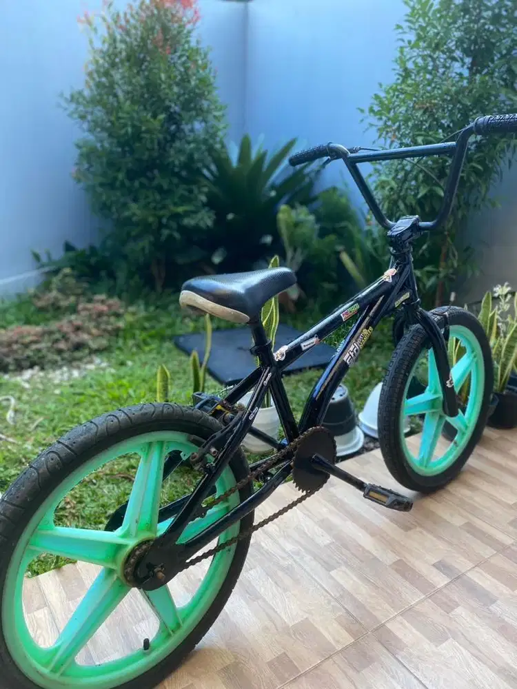 Sepeda anak SD kondisi bagus