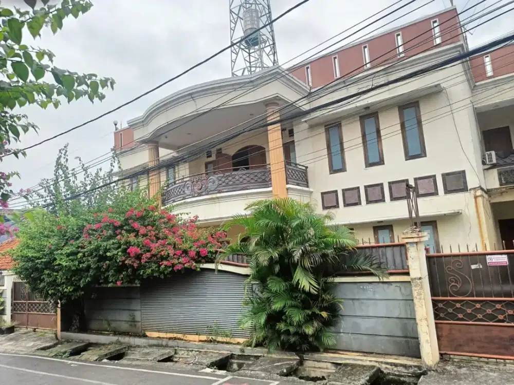 Rumah 2Lt di Veteran Duren Tiga Pancoran, Hanya 8 Menit ke LRT