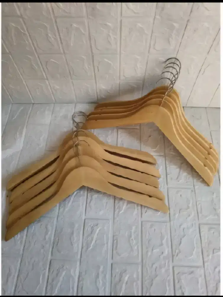 Barang barang sisa toko jualan