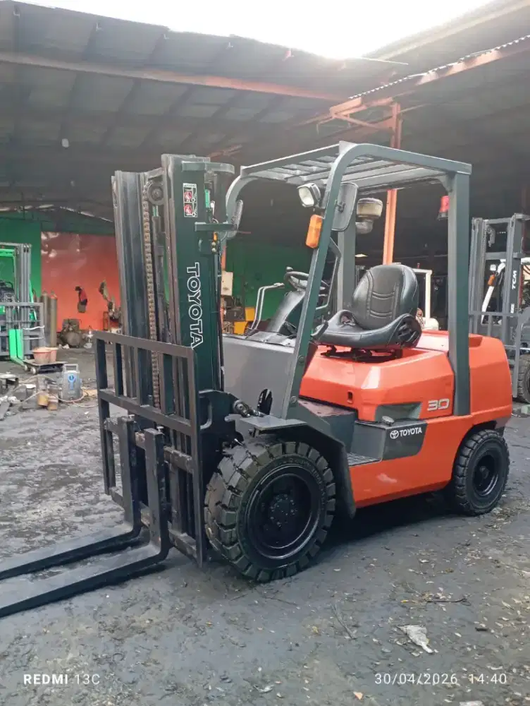 Forklift Toyota 3 Ton,Matic,3 Meter,Mesin 1DZ-II,FDZN30,Tahun 2016