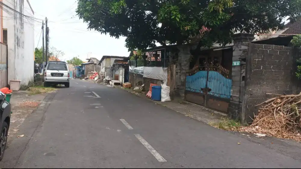 Jual tanah isi bangunan di Jl Kusuma Bangsa Bulu Indah Denpasar