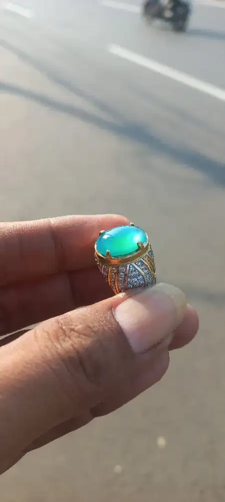 Bacan Doko Majiko Kantoran