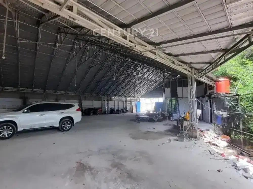 Unit Gudang Strategis Di Pergudangan Kavling DPR Cipondoh