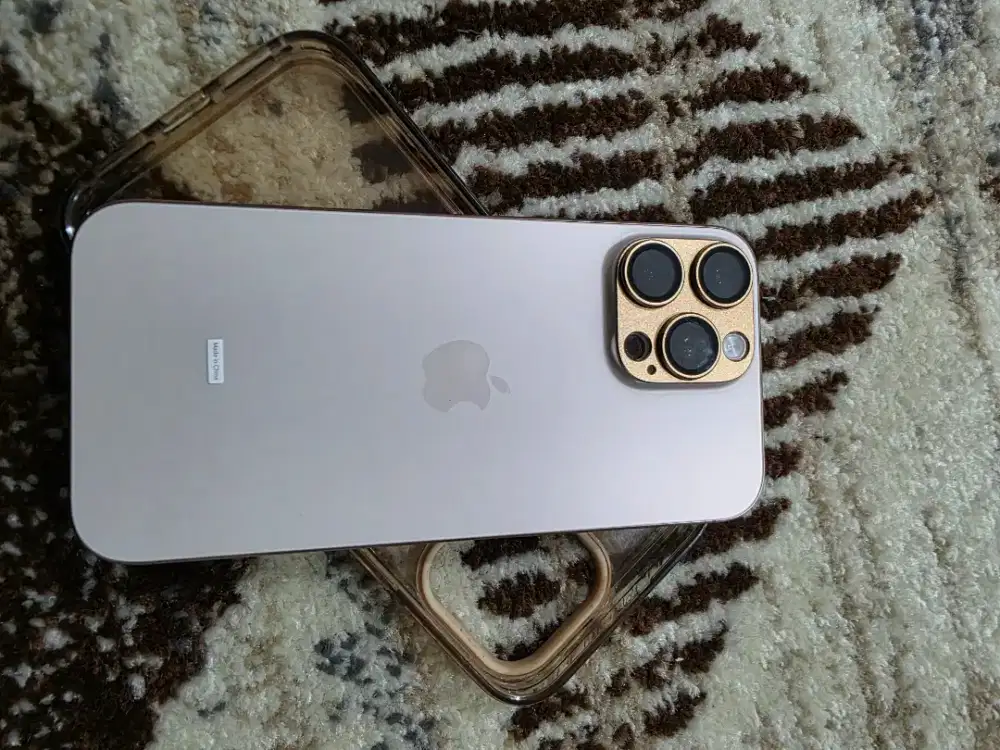 Iphone 16 Pro Max (Like New)