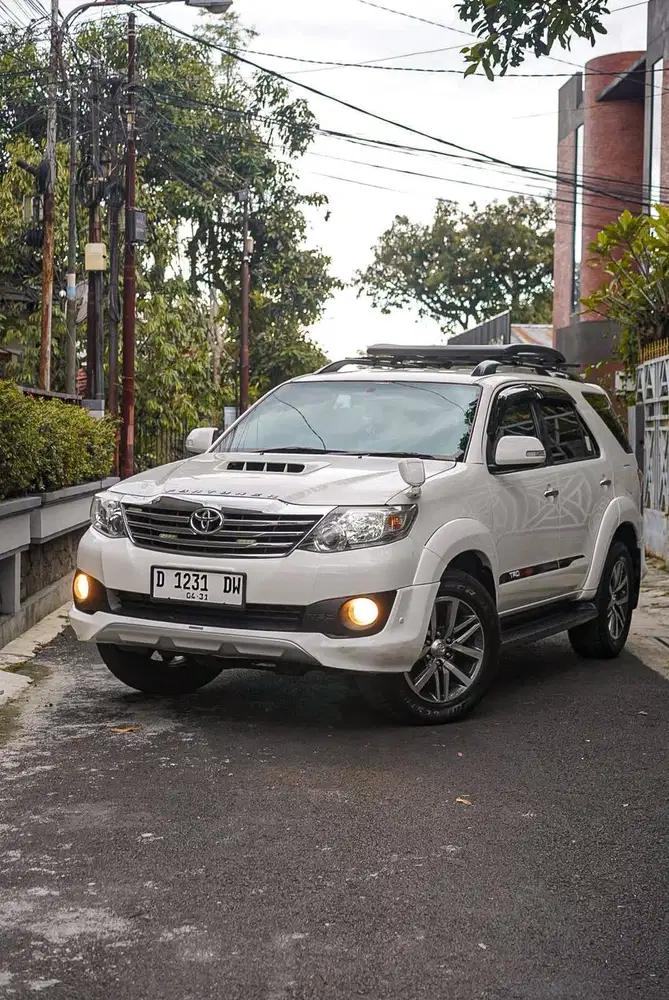 FORTUNER VNT TRD LOW KM