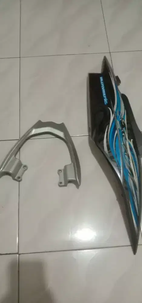 Behel Mio smile Mio sporty body belakang kanan Mio soul karbu