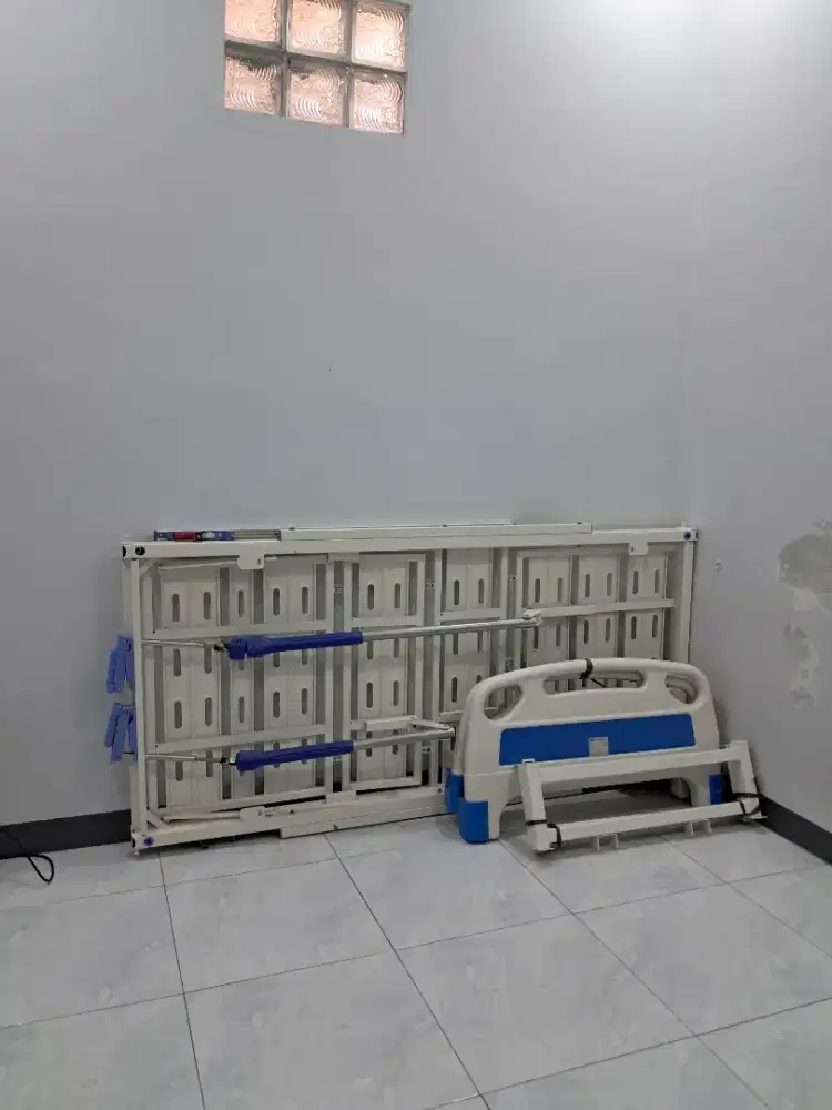 Ranjang pasien engkel 2