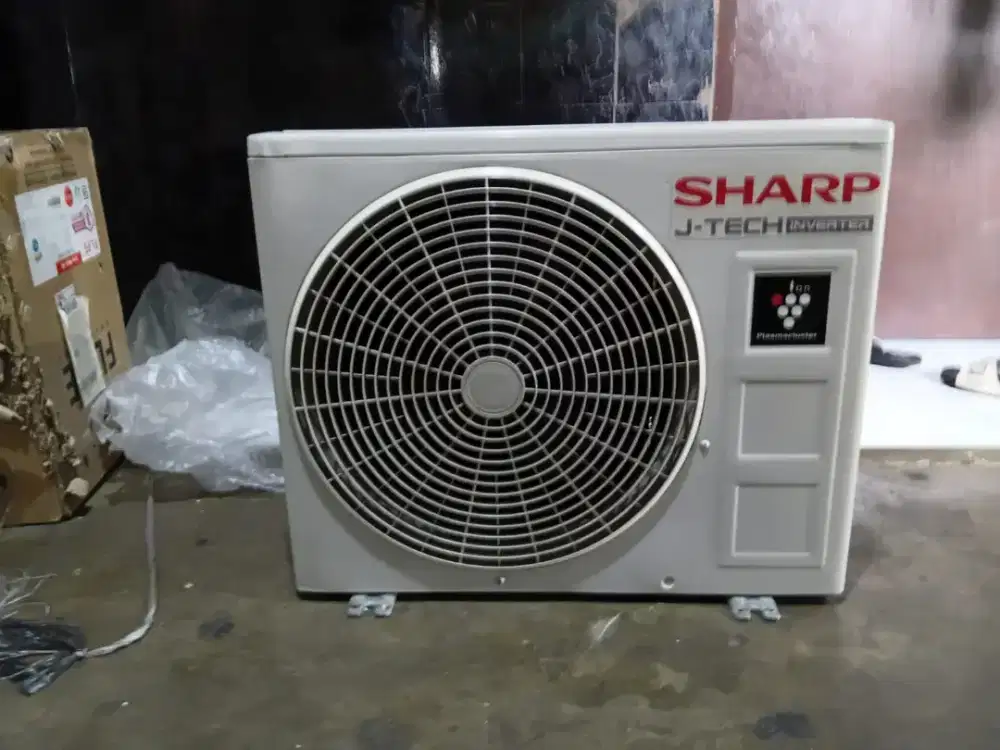 Dijual cepat outdoor ac 1pk.