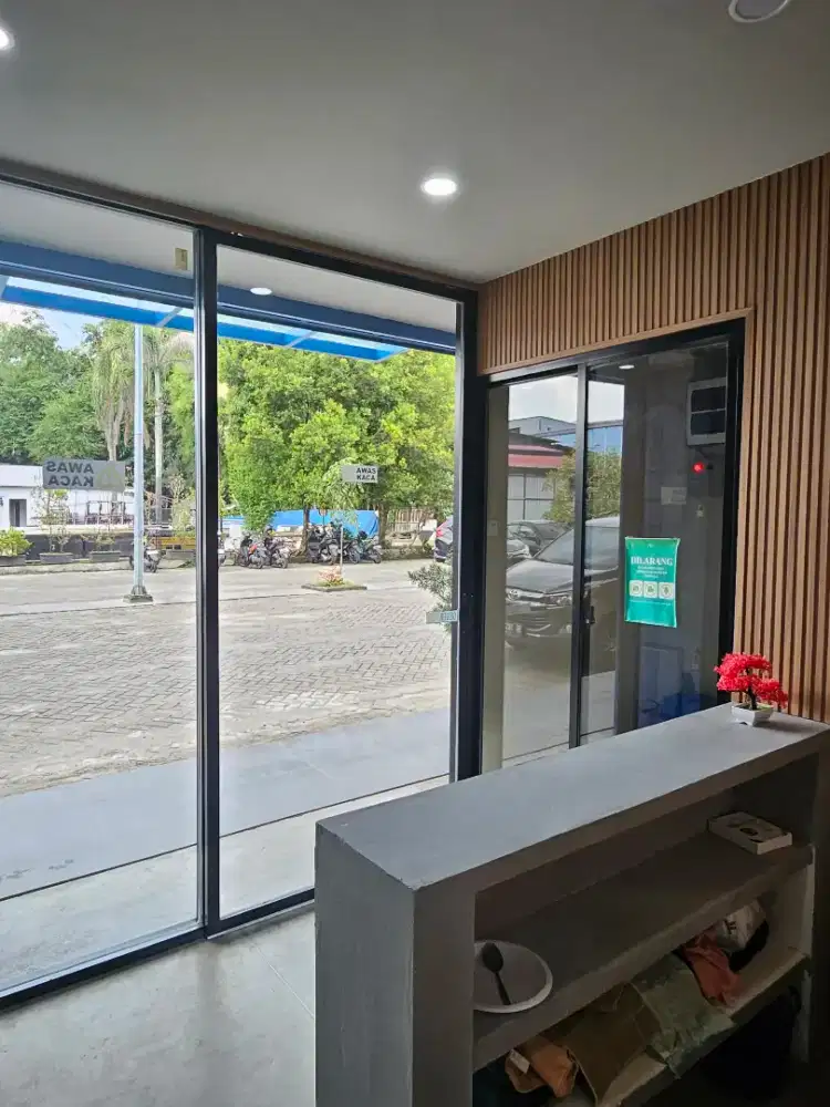 Kantor & Rumah tinggal Fully Furnish Mewah. Komp Jln kapten Muslim Mdn