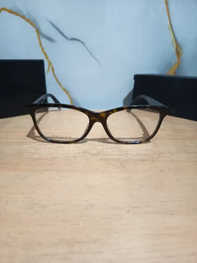 Kacamata original second gucci prada rayban cartier celine