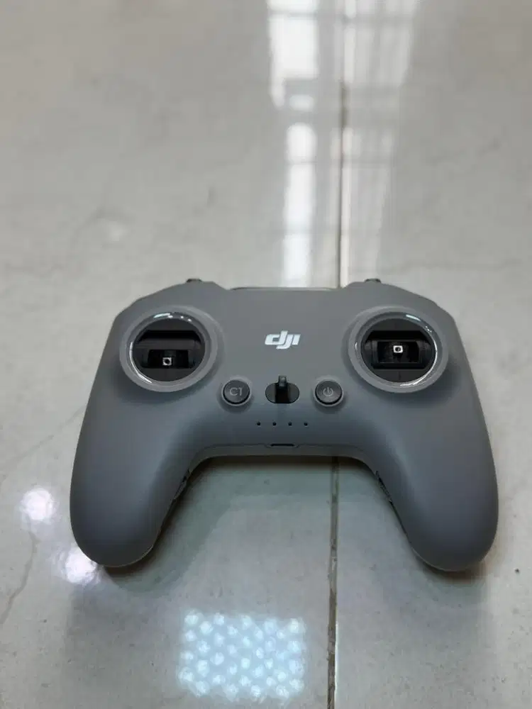 Dji rc 3 controller like new