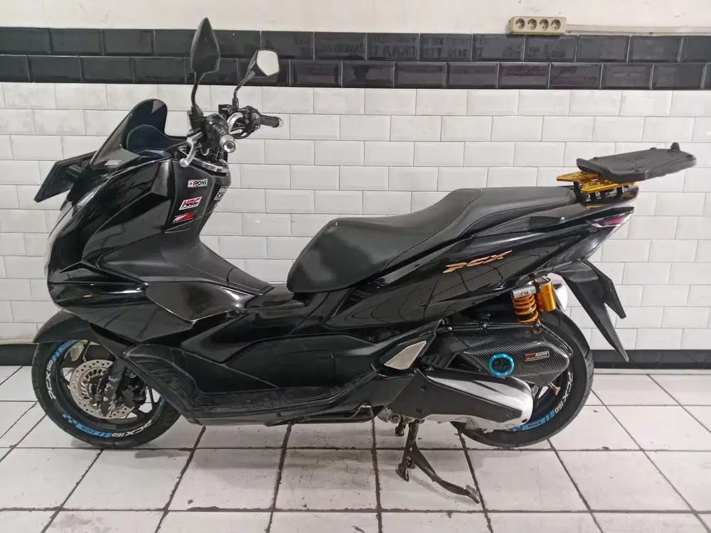 Honda pcx abs tahun 2022