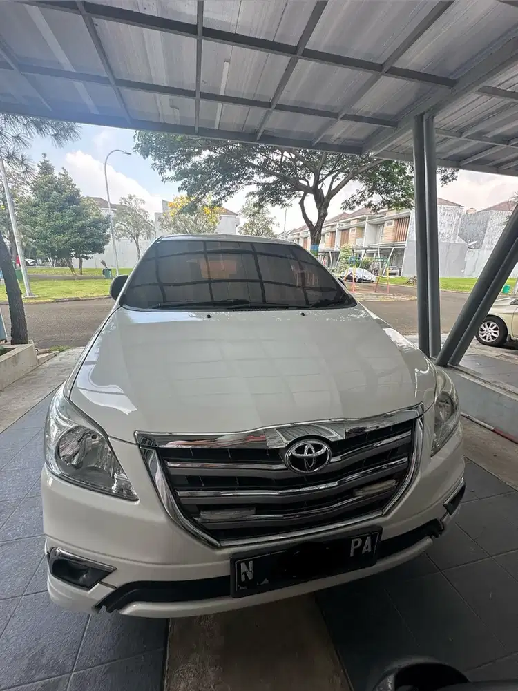 Toyota Kijang Innova 2014 Bensin
