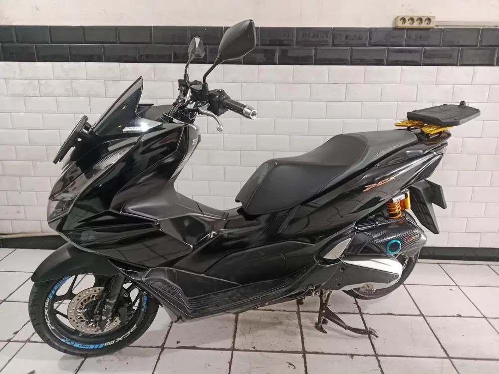 Honda pcx abs tahun 2022 cakep