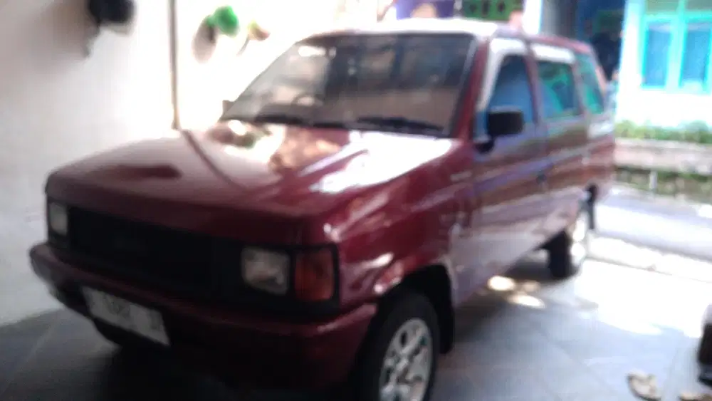 Isuzu Panther 1995 Bensin