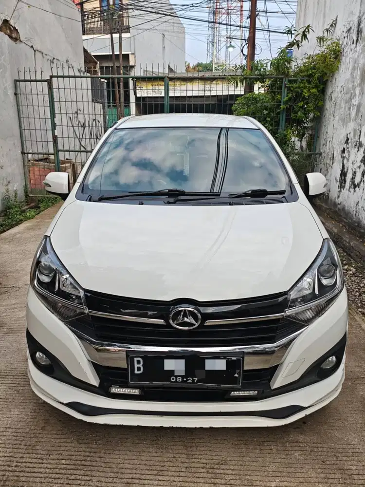 ISTIMEWA | AYLA 2019 1.2R Deluxe MT | Tangan 1 | KM 69rb Siap Pakai