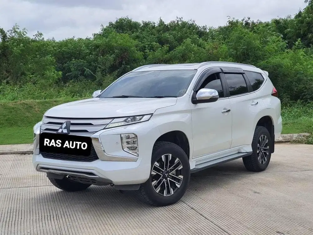 Mitsubishi Pajero 2.5 Dakar 4x2 AT 2023 Putih [ TDP 50 jt ]