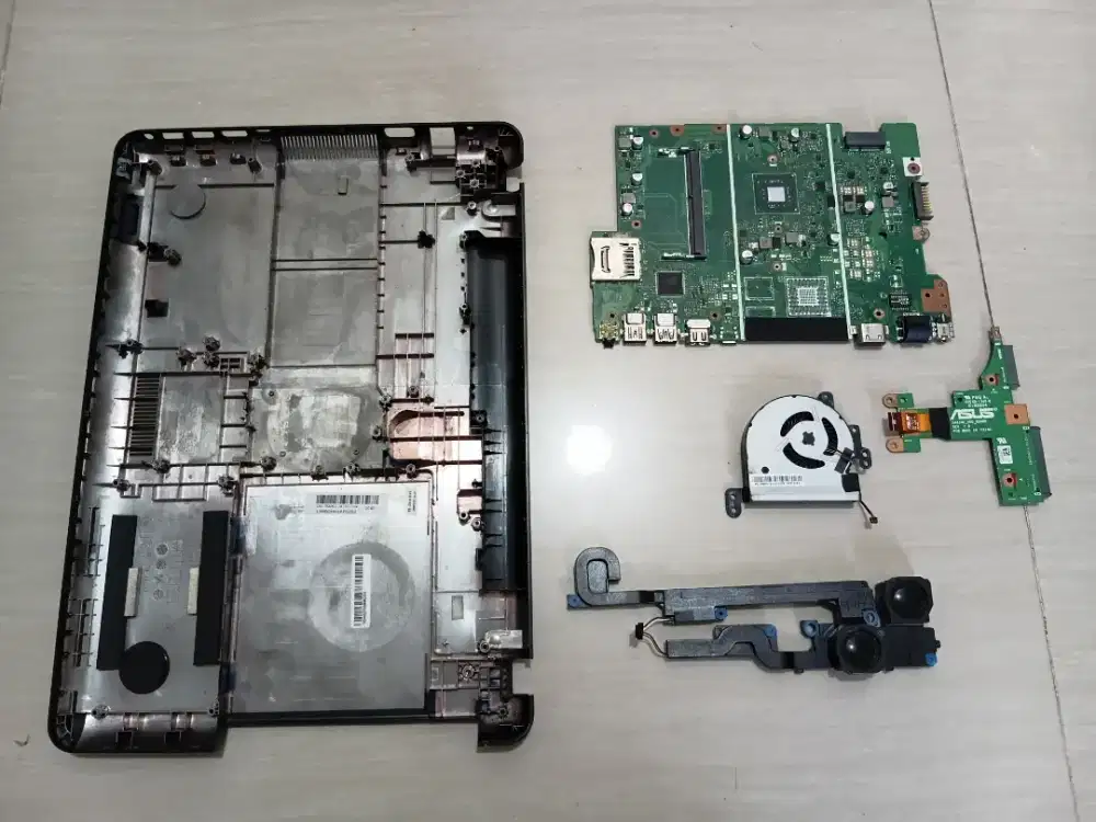 Laptop NOTEBOOK ASUS X441M (Aksesoris)