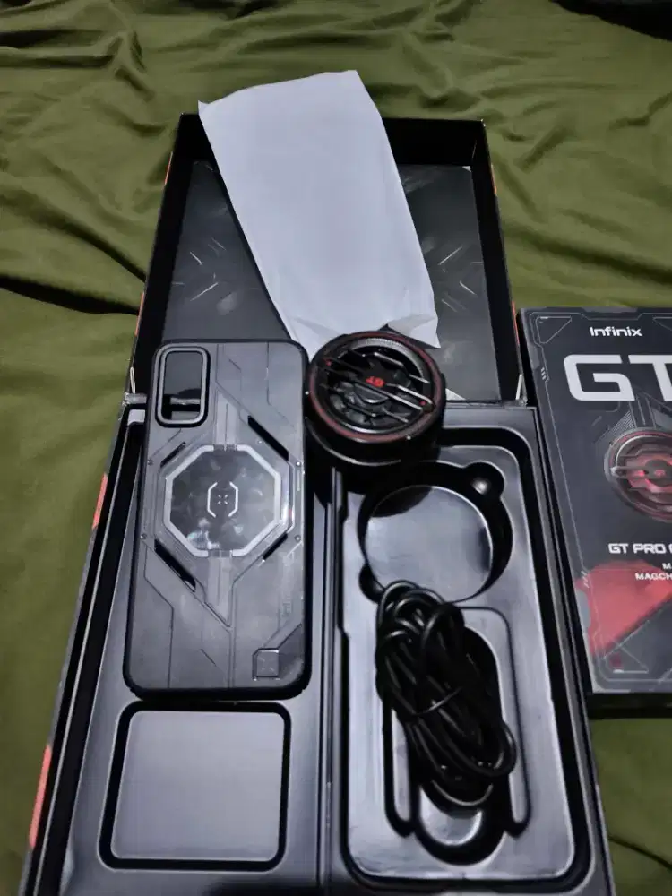 GIFT BOX INFINIX GT 30 PRO KOMPLIT +CASE+COOLER+KABEL DATA