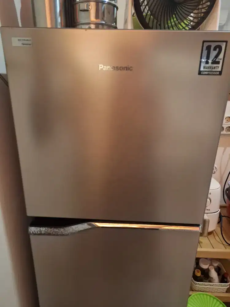 Kulkas panasonic 2 pintu inverter econavi