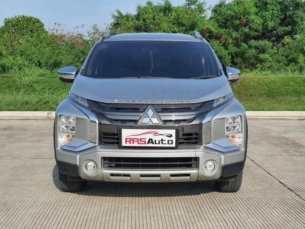 [ TDP 15 jt ]  Mitsubishi Xpander 1.5 Cross AT 2019 Silver