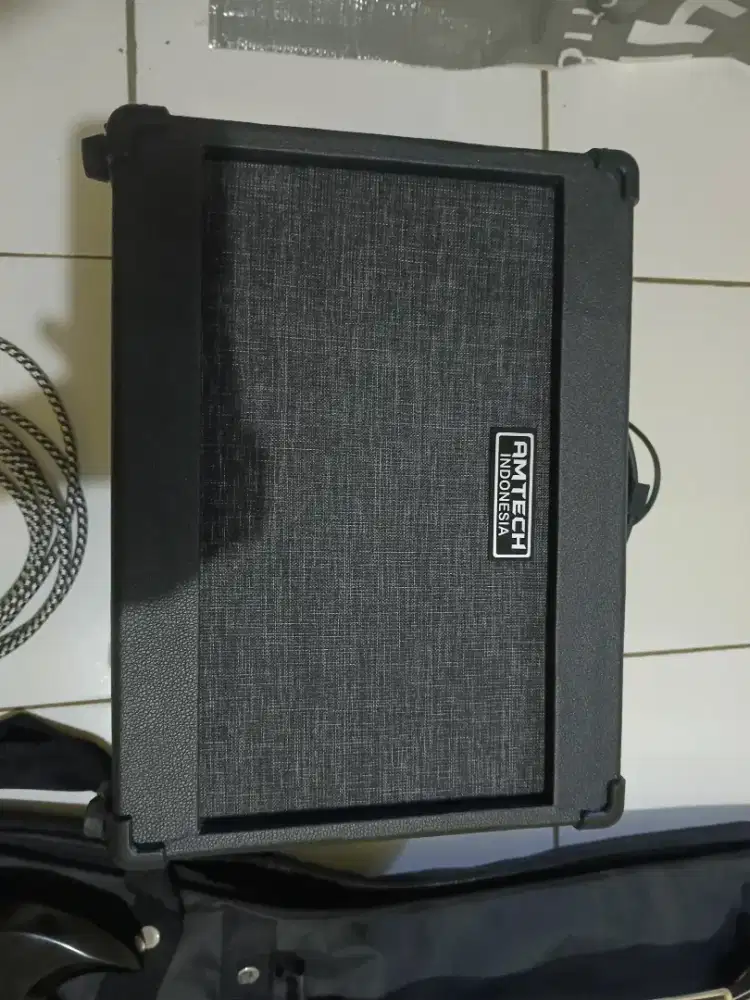 ampli AMTECH +++