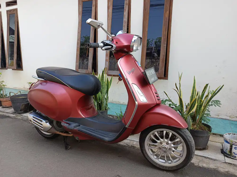 Piaggio vespa sprint i-get 150 3v lengkap mesin halus
