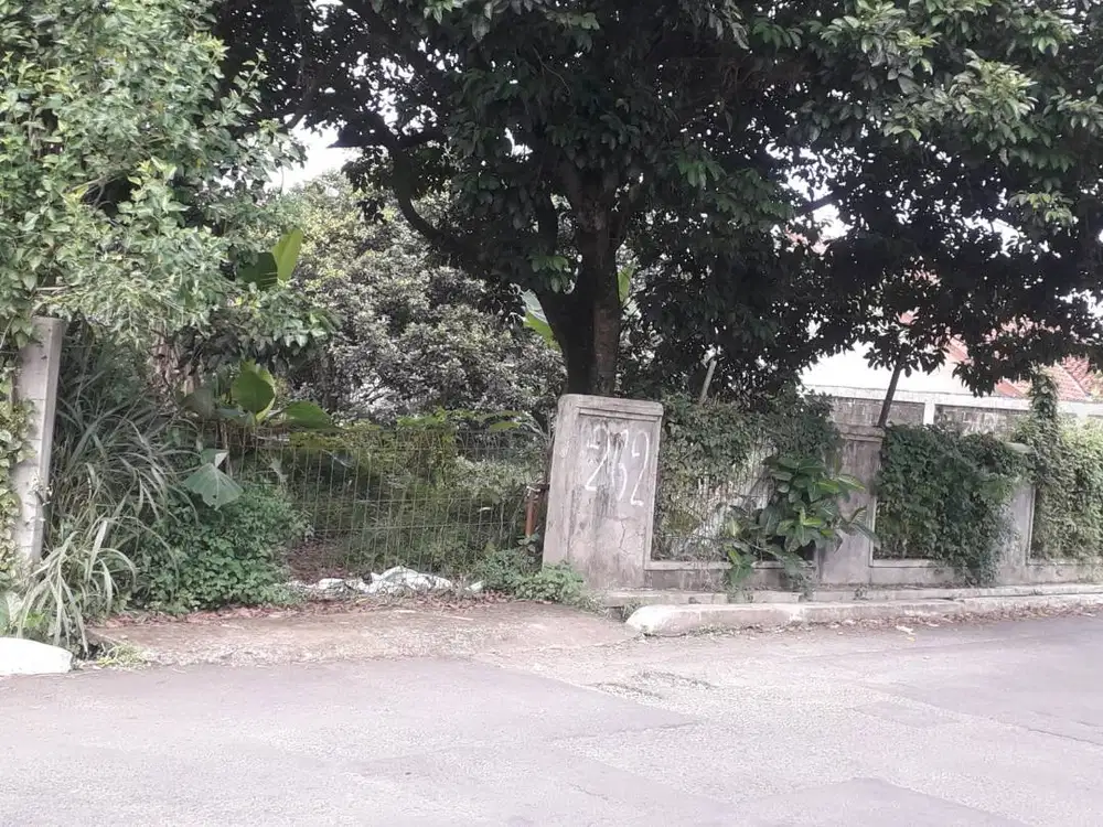 Dijual tanah luas SHM , lokasi strategis. depan jalan lebar