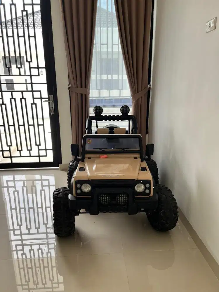 Mobil Remote anak Besar