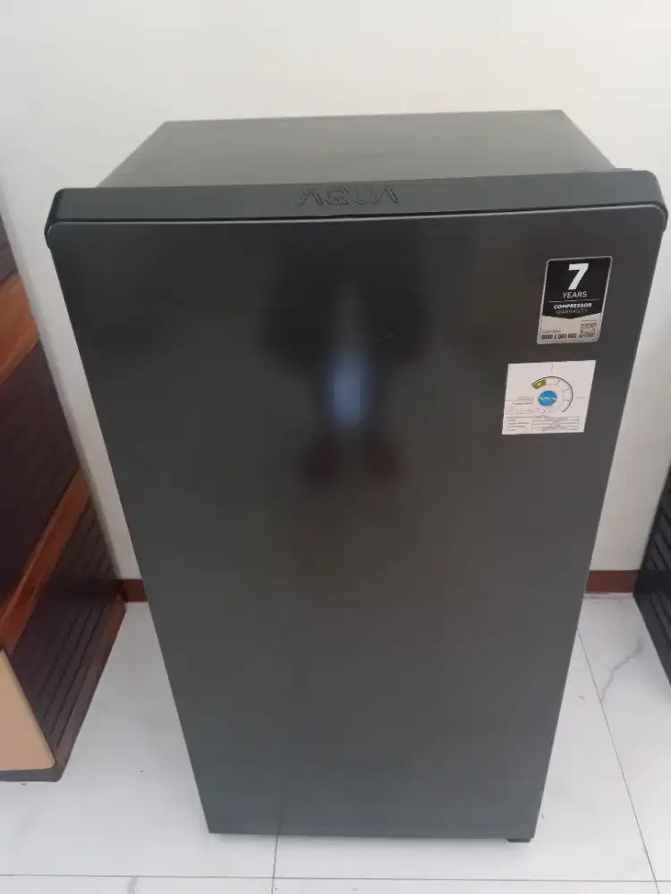 Kulkas merk Aqua
