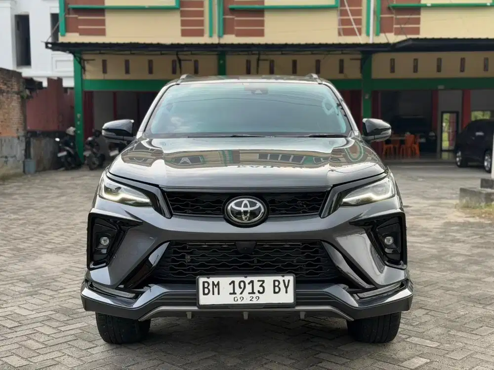 TOYOTA FORTUNER GR LEGENDER 2.8 2024