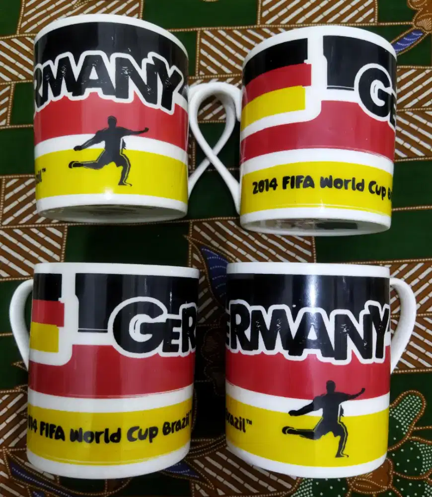 mug koleksi fifa 2014(kondisi macam di foto)borongan 4 bj