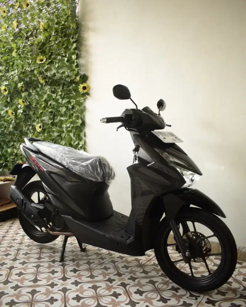 Honda Beat Deluxe ISS 2025 Hitam