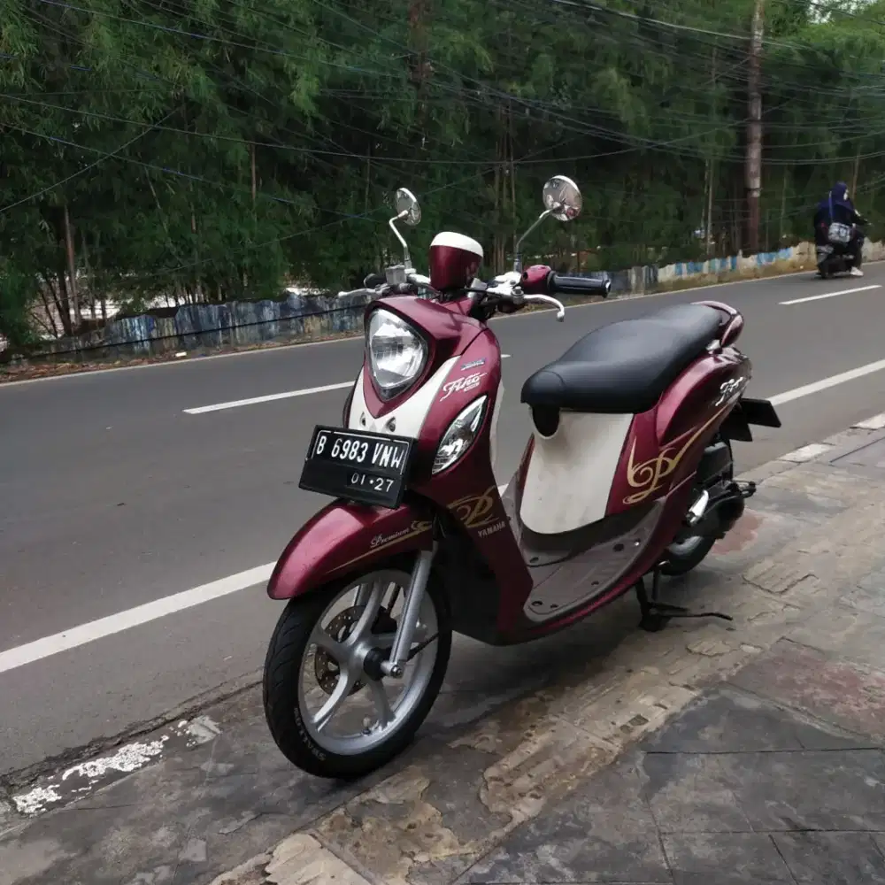 Yamaha Fino 125 Premium 2017 Bagus lengkap Mesin Cakep