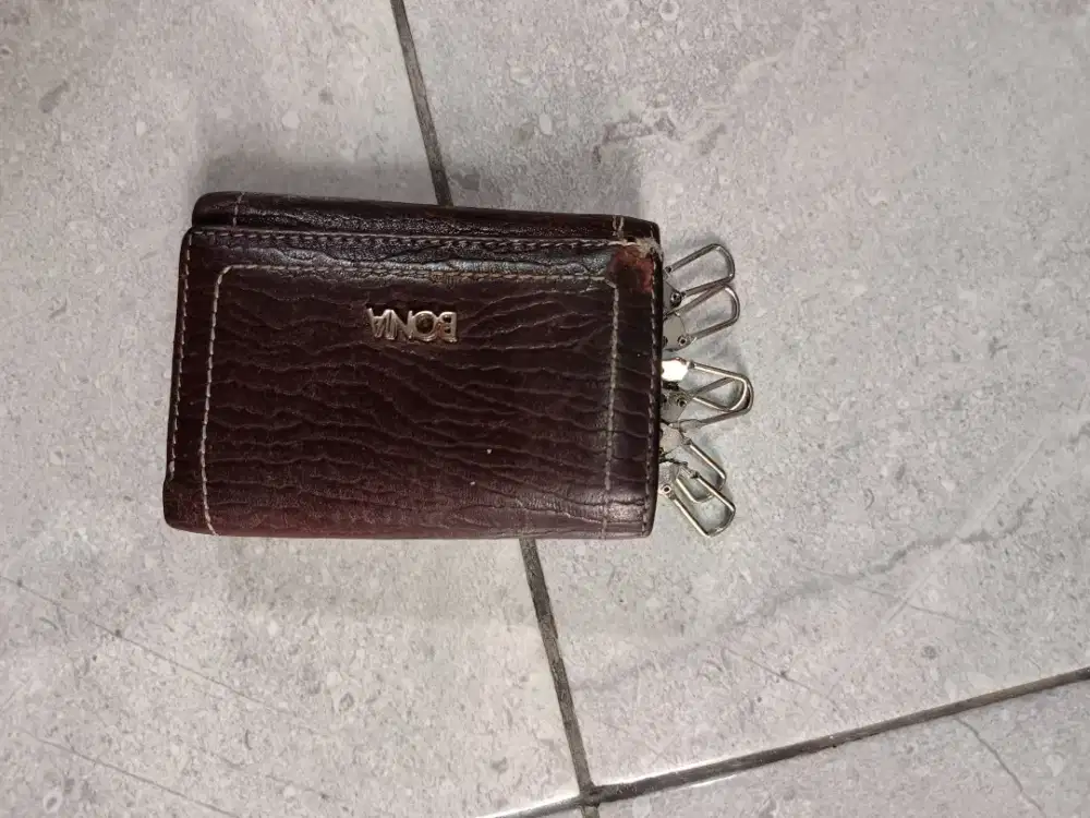 Dompet Kulit Gantungan kunci mobil motor Bonia with No Seri