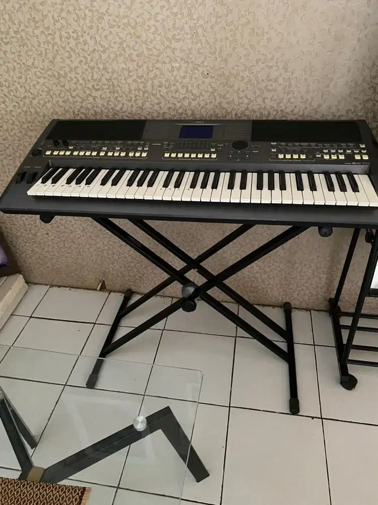 Keyboard Yamaha PSR S670