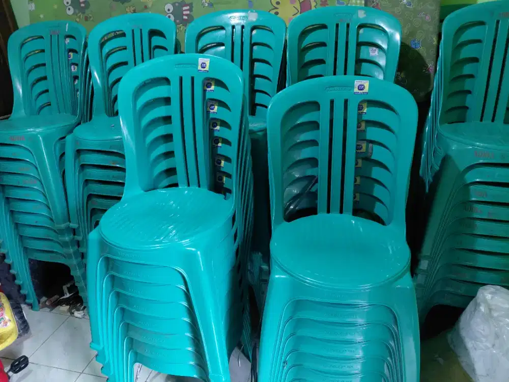 Kursi plastik original napoly