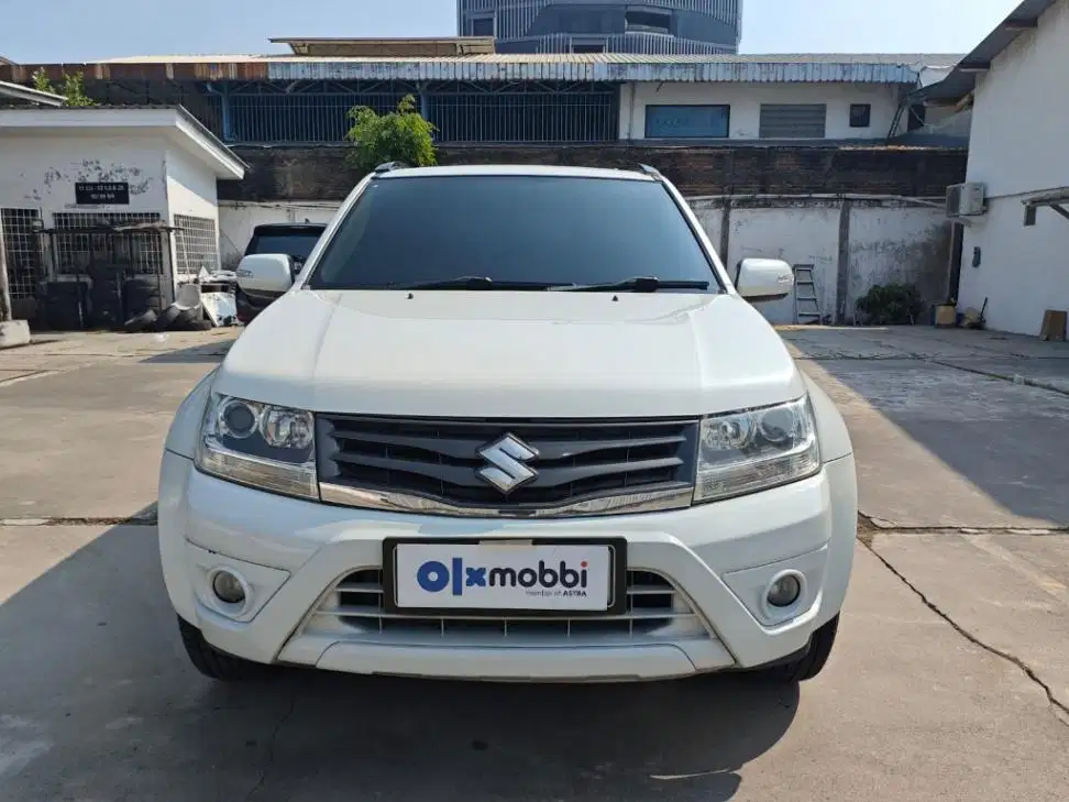 DP MURAH - Suzuki Grand vitara 2.4 Bensin-AT 2015 Putih
