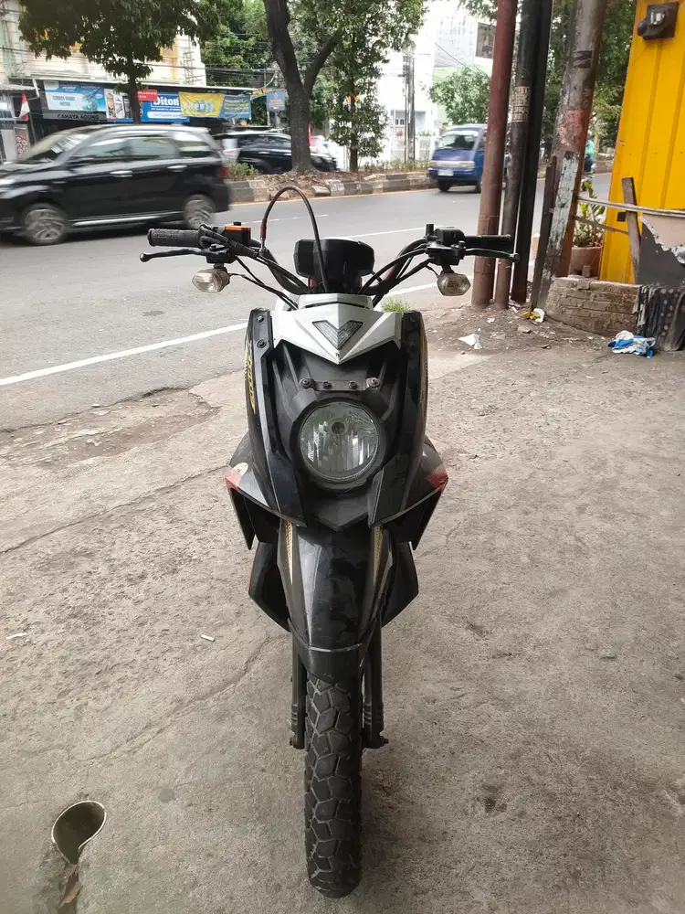 Yamaha xride 2013 hitam ( mesin kasar sedikit)