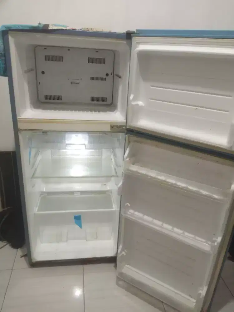 Jual kulkas 2 pintu sharp