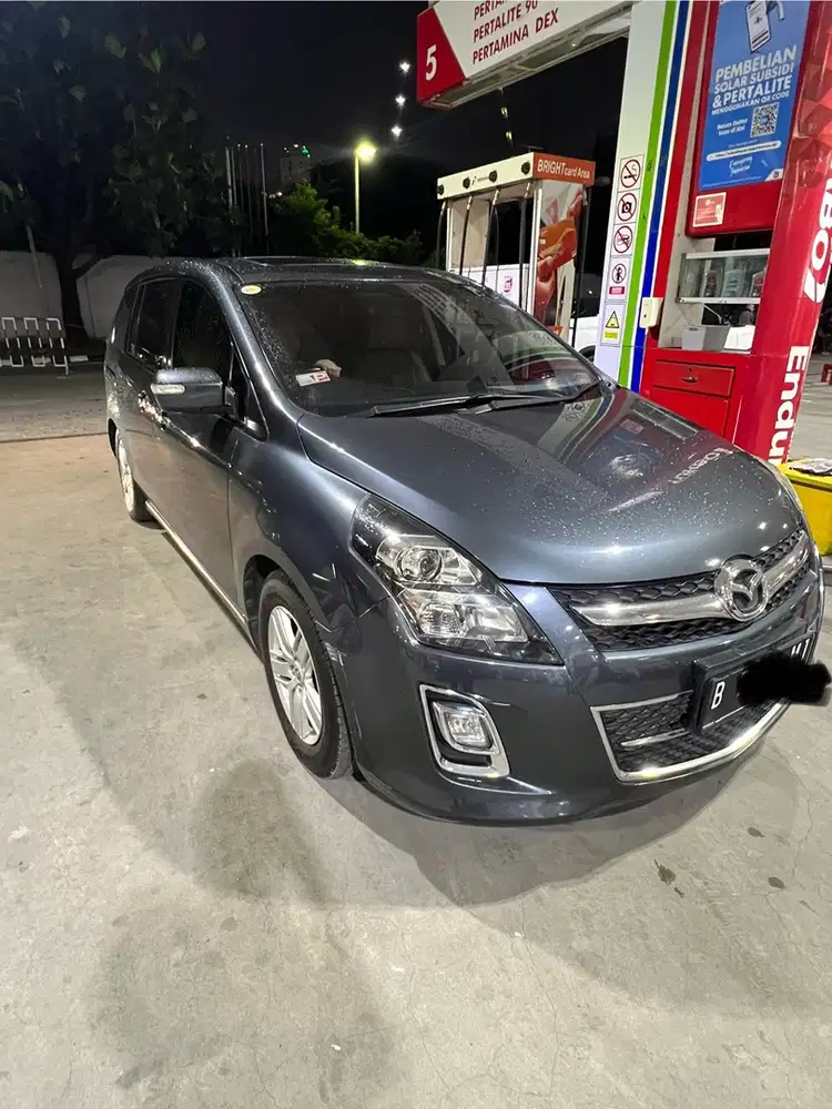 Mazda 8 2011 Bensin