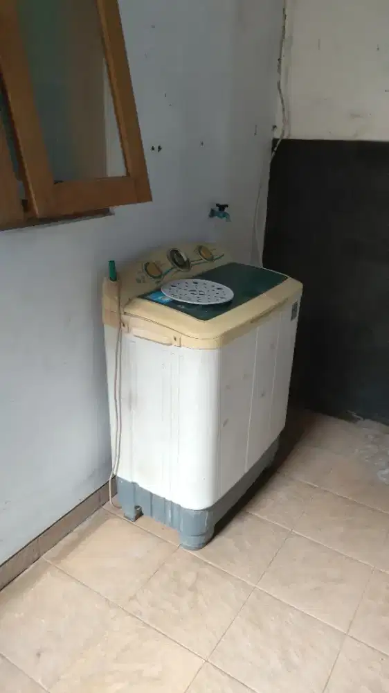Dijual mesin cuci dengan kondisi mati