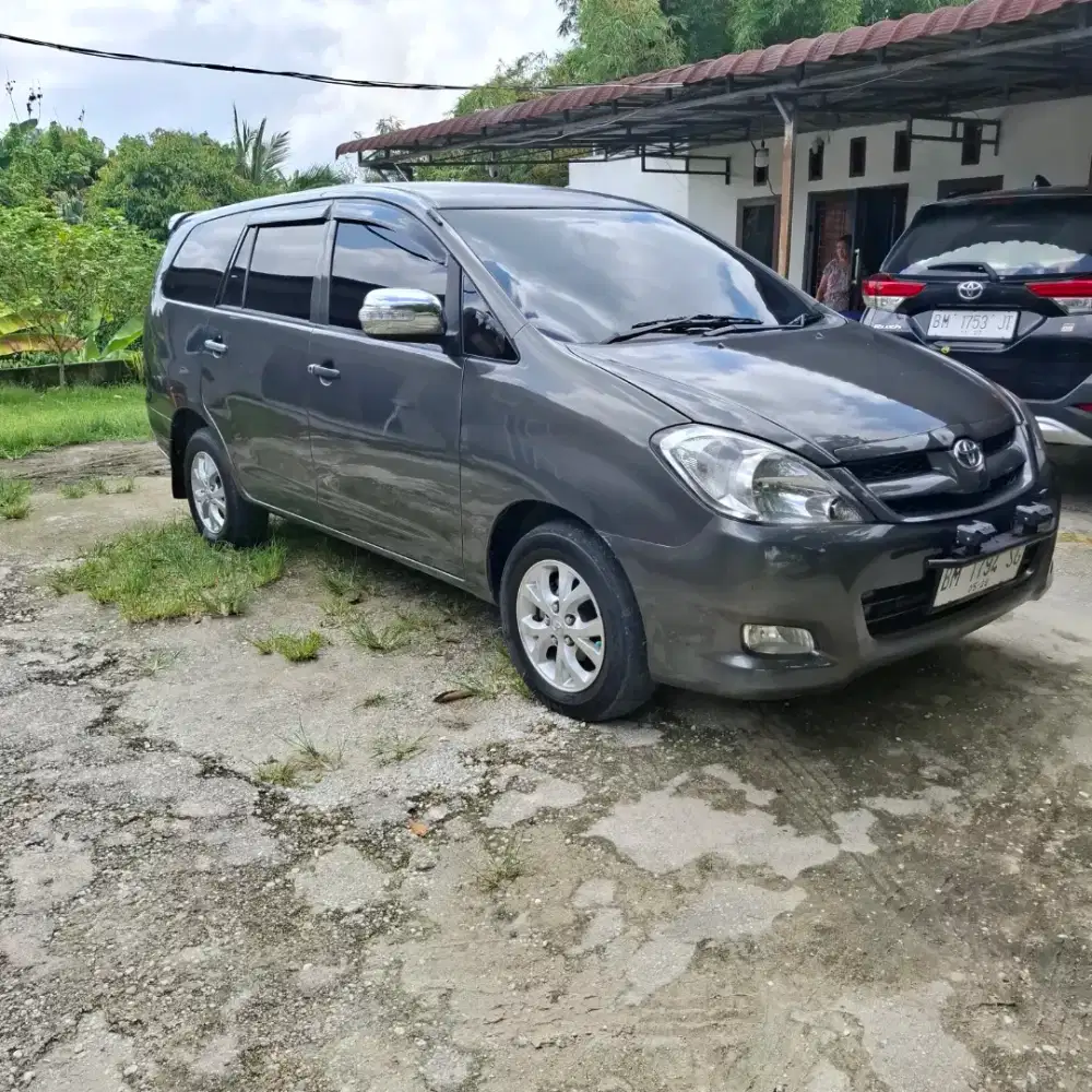 Dijual innova E + manual pertalite